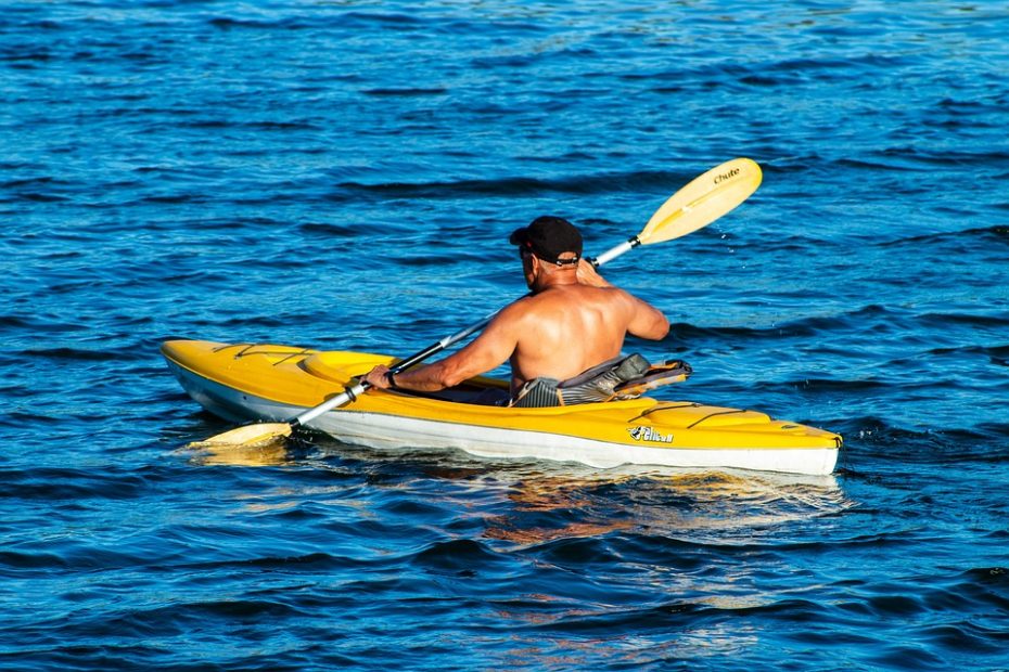 What Muscles Does Kayaking Work?